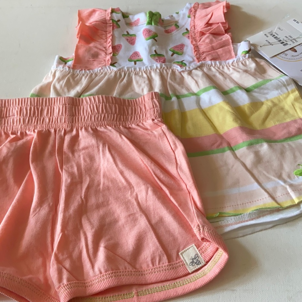 Burt Bees short set